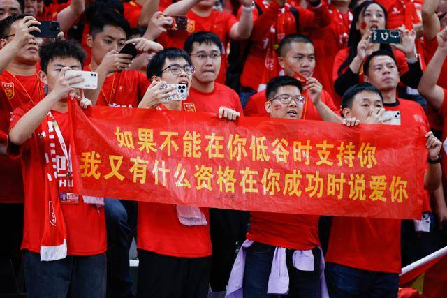 中国男篮生死战变阵：胡明轩代替李凯尔进首发